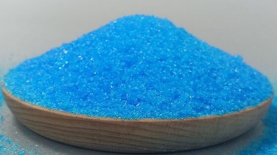 ราคาดี คอปเปอร์ซัลเฟต CAS 7758-98-7 ของแข็งผลึกสีน้ำเงินเกรดอุตสาหกรรมสำหรับงานเกษตรกรรมด้วยไฟฟ้า ออนไลน์