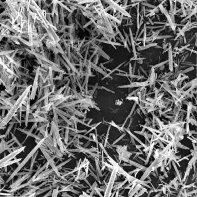 ราคาดี แคลเซียมซัลฟาต Whisker CAS 7778-18-9 อุตสาหกรรมเกรด ขาวเข็ม single crystal สําหรับผสม ออนไลน์