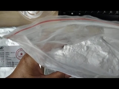 วัตถุดิบ B3 วิตามินหลากหลาย ขนาดผง เซรั่ม นิโคตินกรด 99% นิอาซินามิด CAS 98-92-0